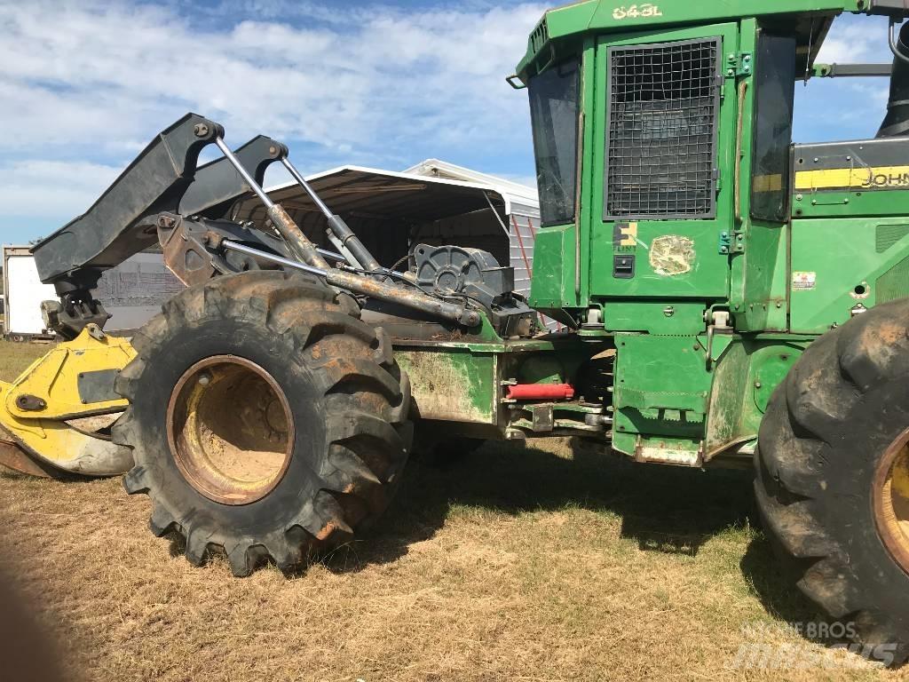 John Deere 648 L Skiderji