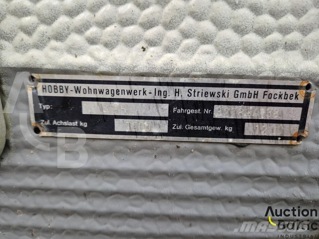 Hobby 495 Posebni kontejnerji