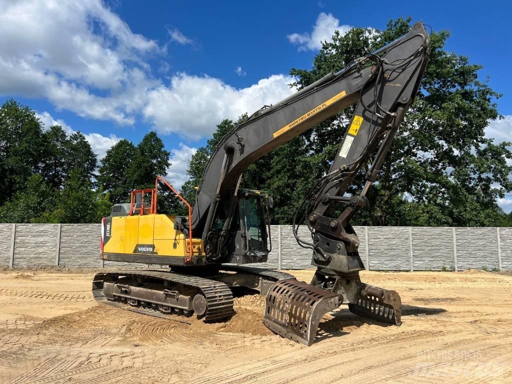 Volvo EC 220 DL Bagri goseničarji