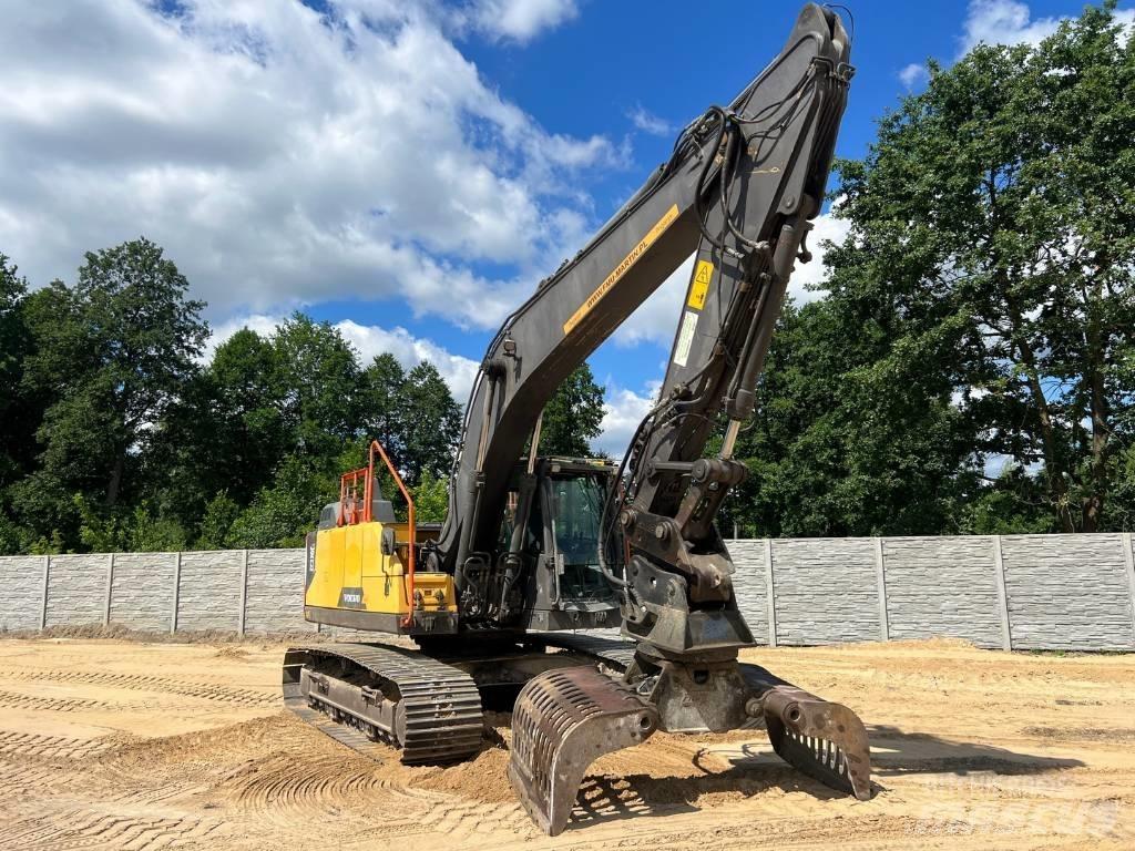 Volvo EC 220 DL Bagri goseničarji