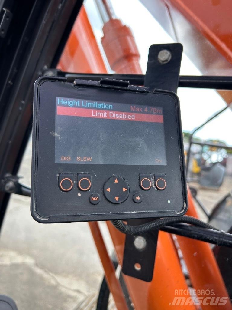 Hitachi ZX225 USLC-7 Bagri goseničarji