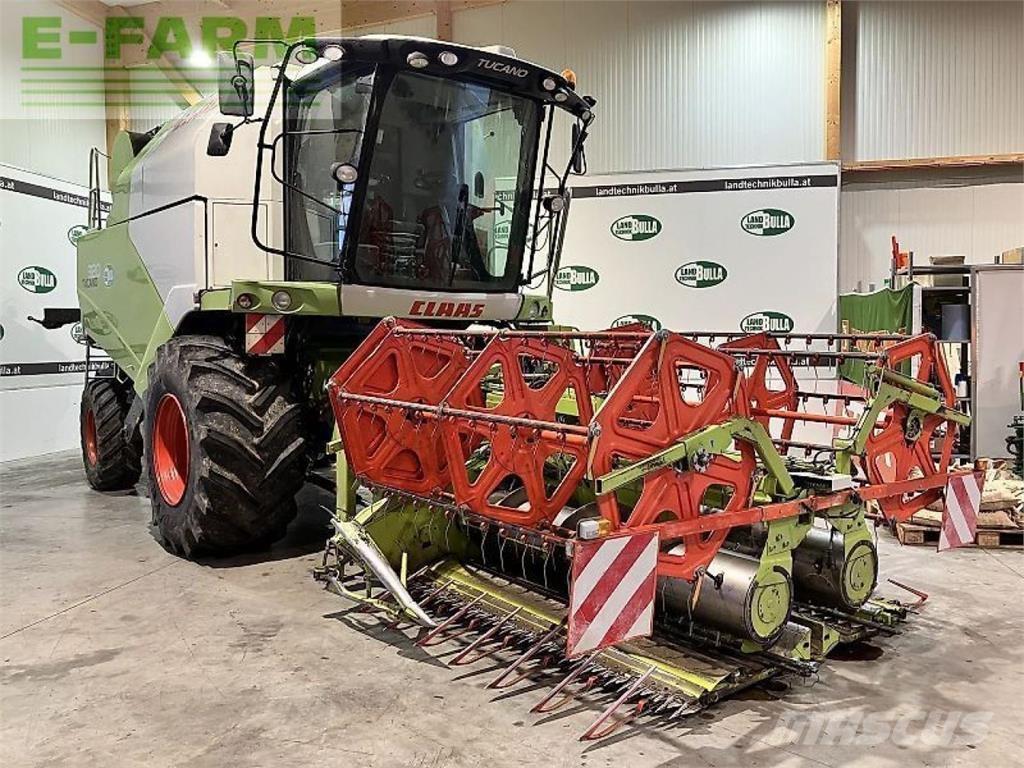 CLAAS tucano 320 Kombajni