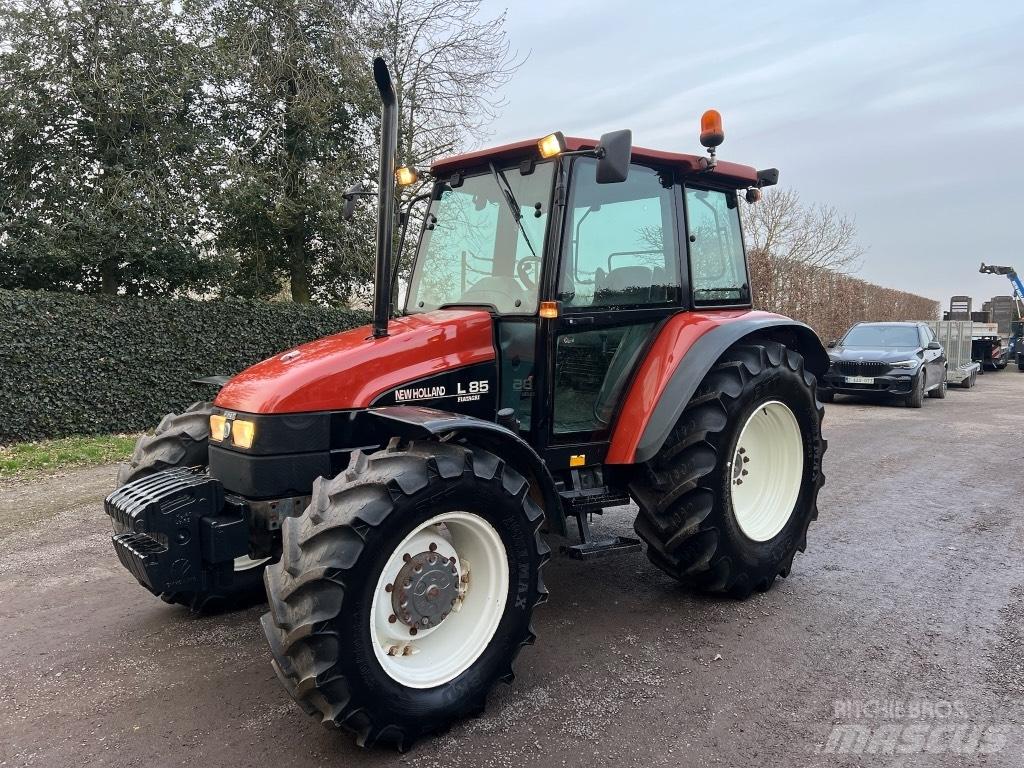 New Holland L 85 DT Traktorji