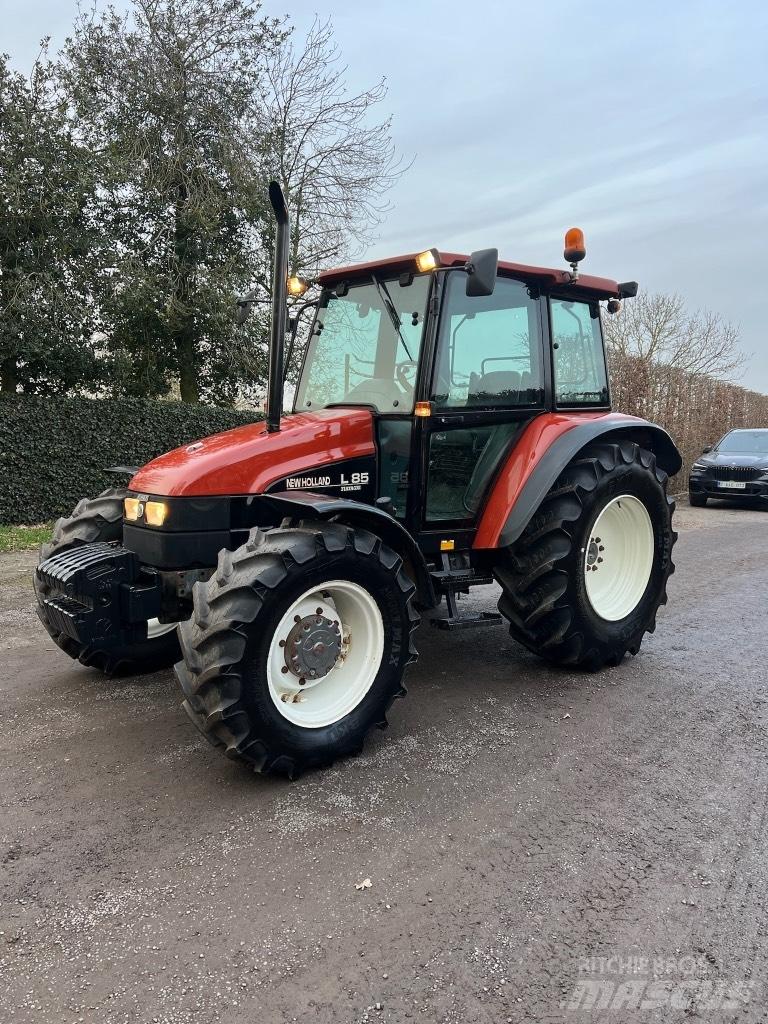 New Holland L 85 DT Traktorji