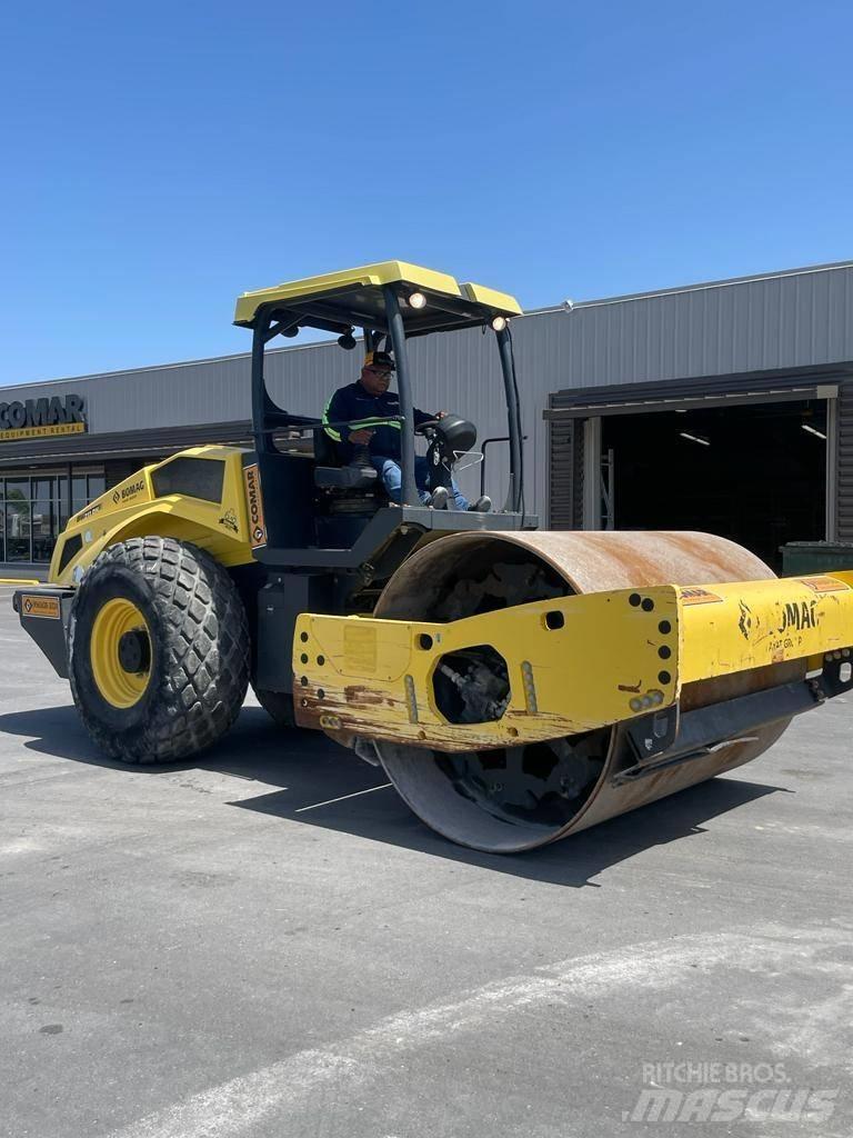 Bomag BW 211 DH-5 Enojni valjarji
