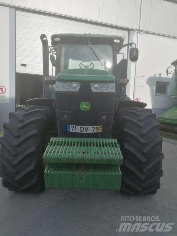 John Deere 7230 R Traktorji
