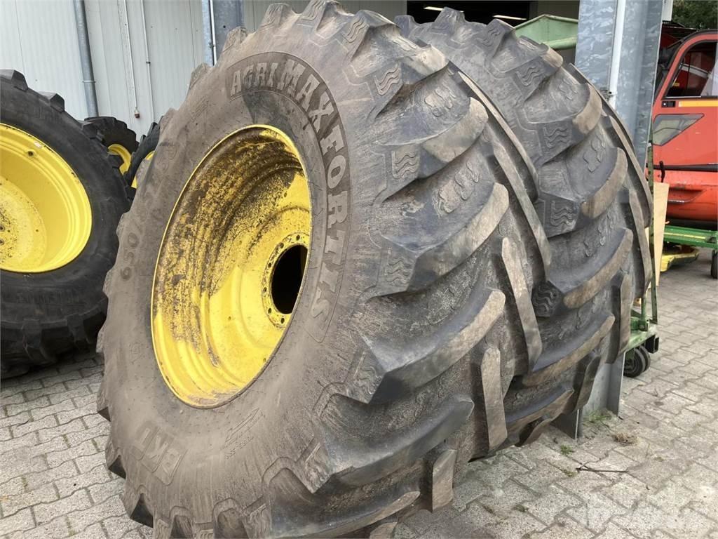 BKT 650/85R38 Gume, kolesa in platišča