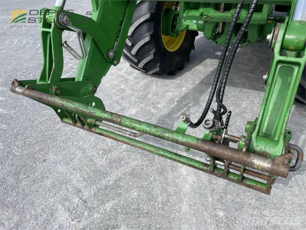 John Deere 6110R Traktorji