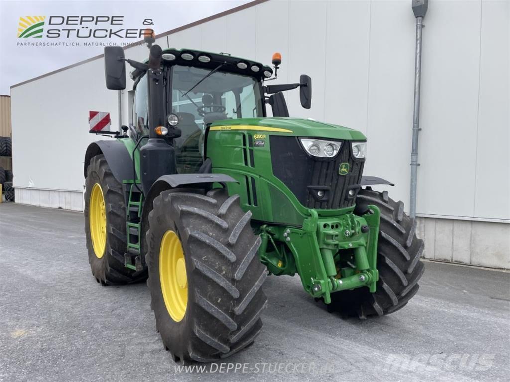 John Deere 6250R Traktorji