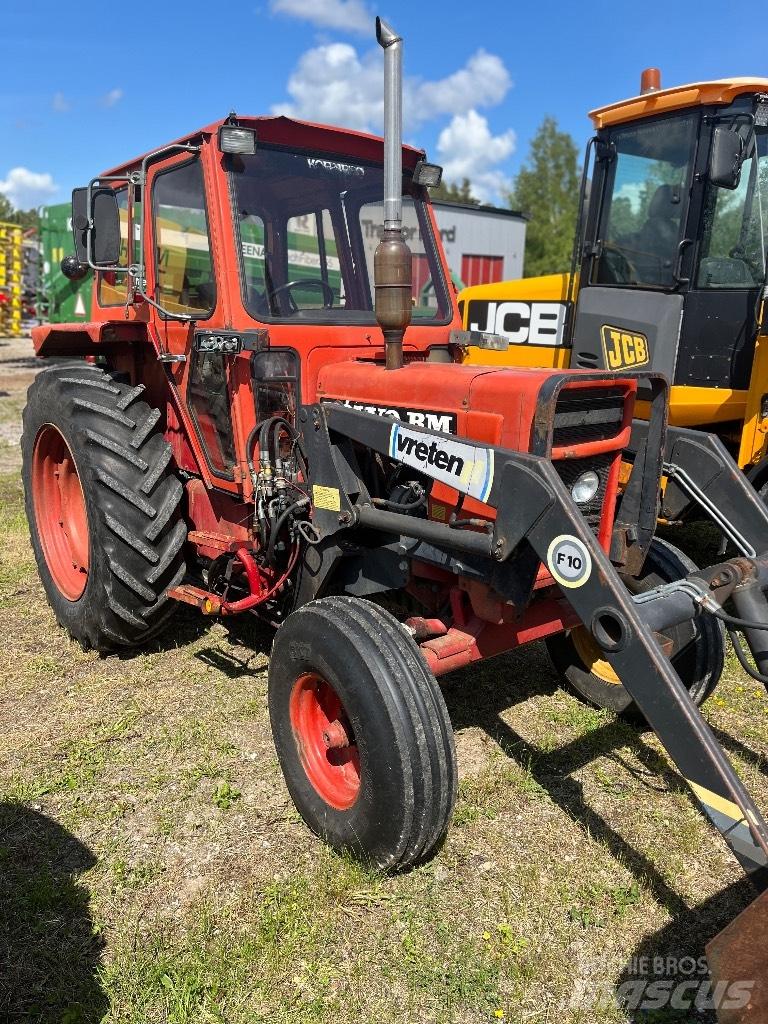 Volvo BM 2200 Traktorji
