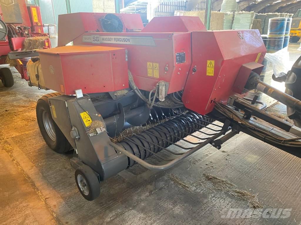 Massey Ferguson 1842 Balirke (kvadratne bale)