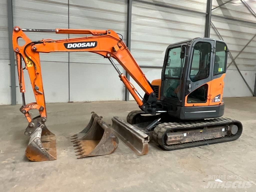 Doosan DX 60 R Mini bagri <7t