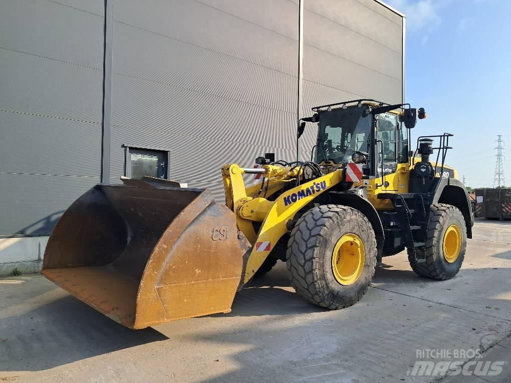 Komatsu WA380-8E0 Kolesni nakladalci