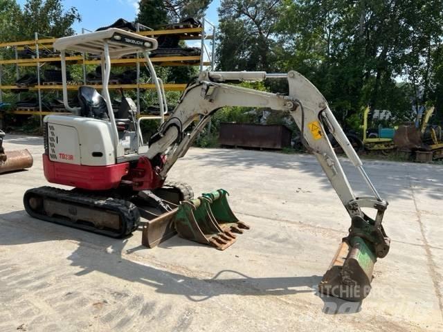 Takeuchi TB23R Mini bagri <7t
