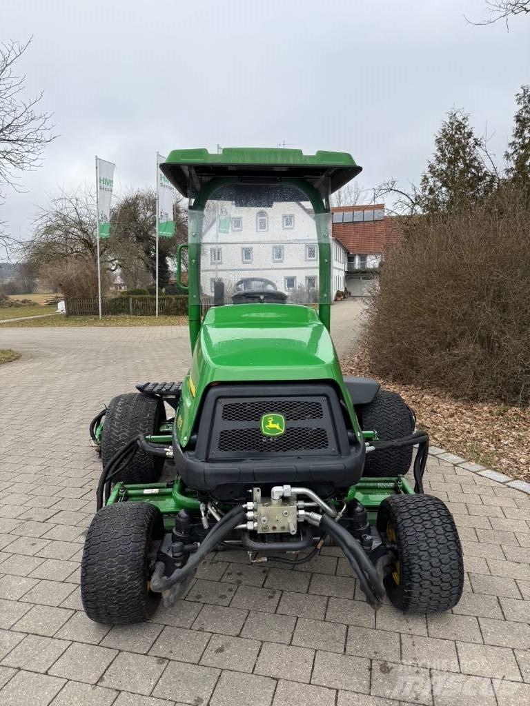 John Deere 8700 A Kosilnice za zunanji prostor