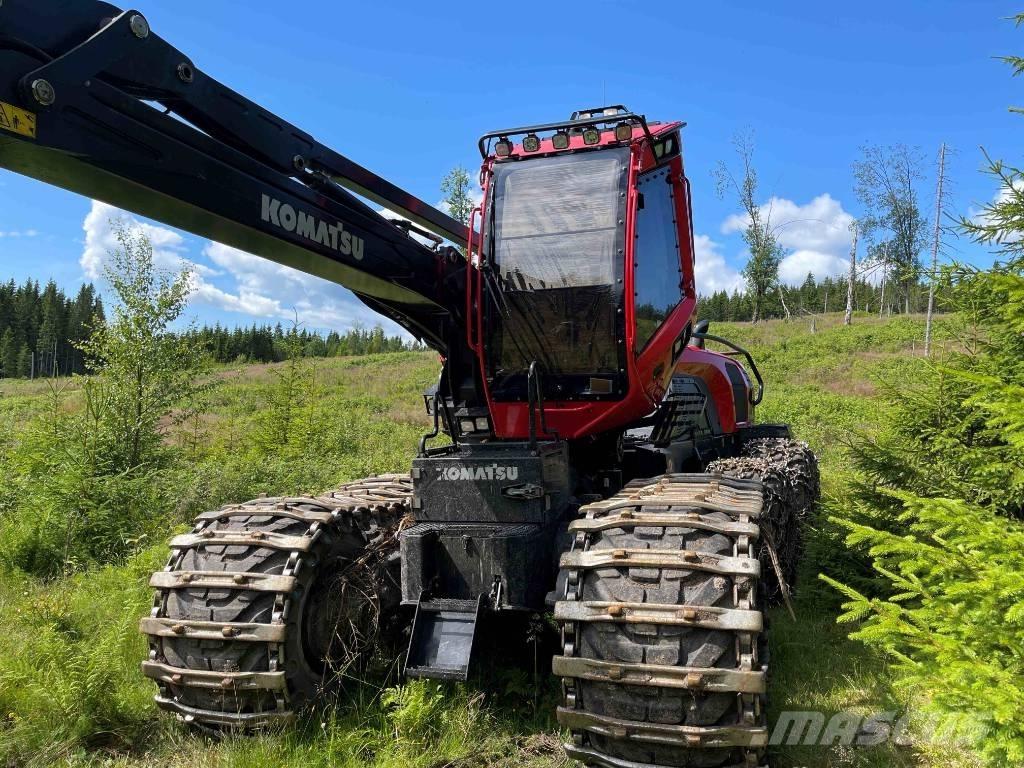 Komatsu 931 XC Harvesterji