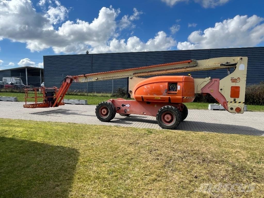 JLG 800 AJ Zglobne dvižne ploščadi