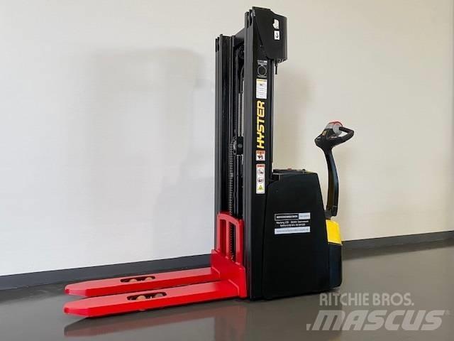 Hyster S1.6 Ročni električni viličar