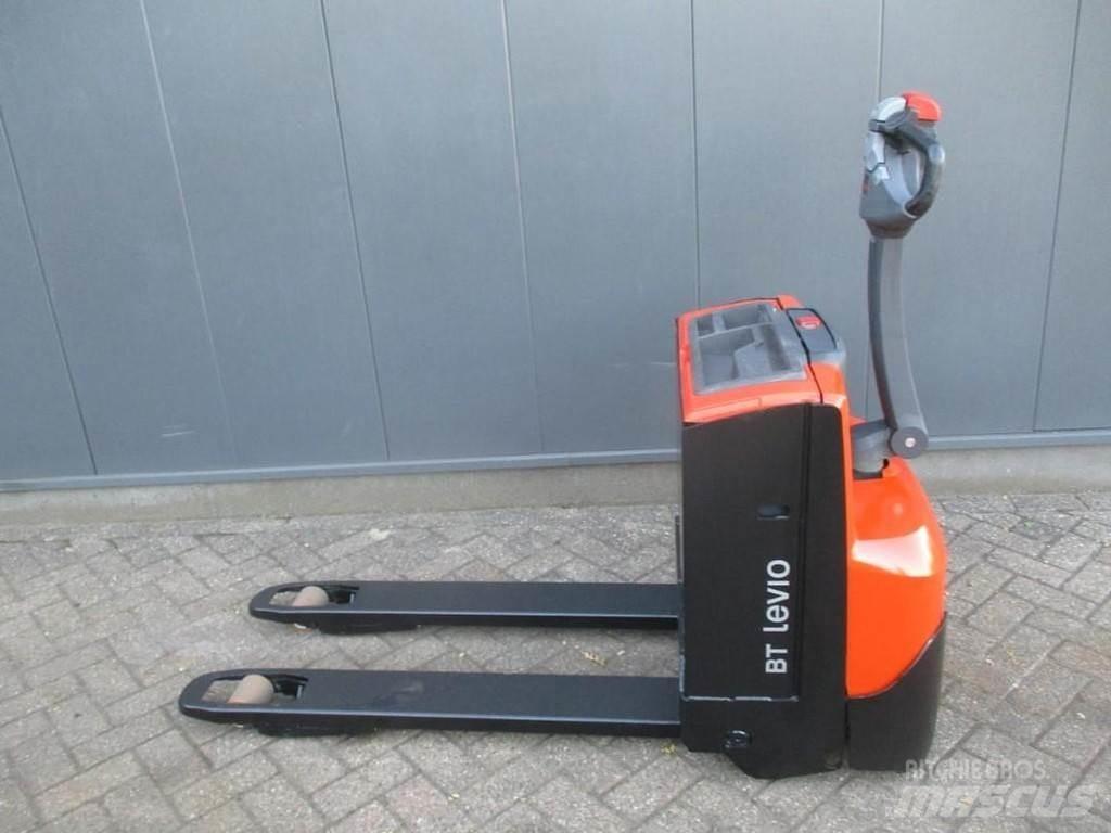 BT LWE 160 Električni nizko dvižni viličar