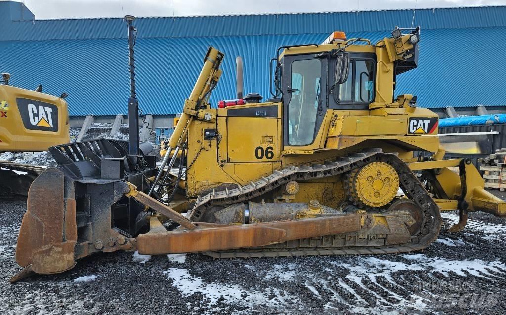 CAT D 6 T XL Buldožerji goseničarji