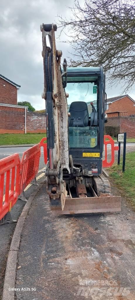 Bobcat E 19 CABIN Mini bagri <7t