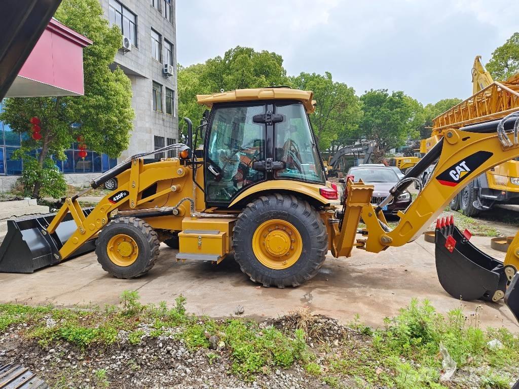 CAT 420 F Rovokopači