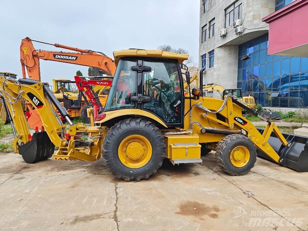 CAT 420 F Rovokopači