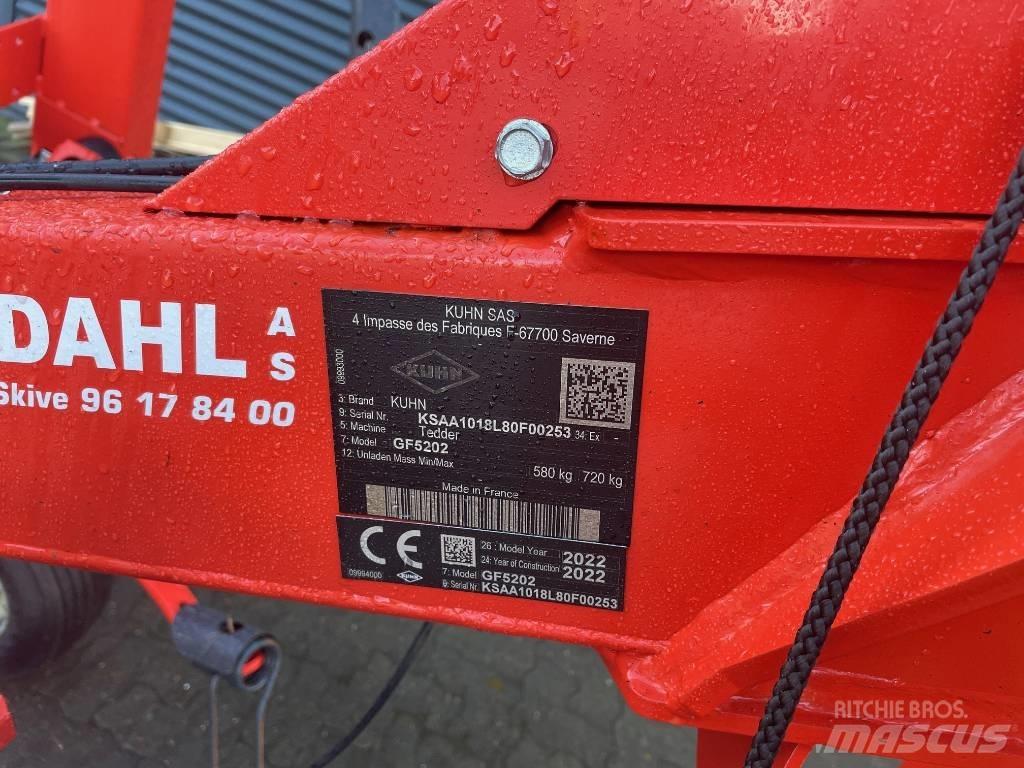 Kuhn GF 5202 Obračalniki in zgrabljalniki
