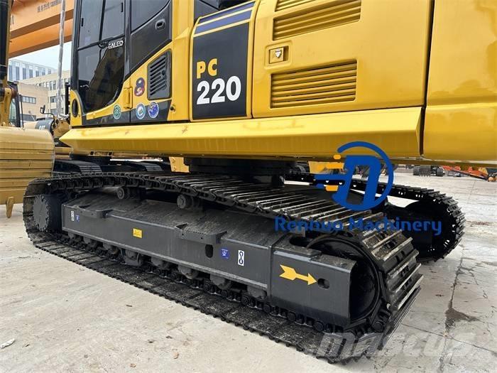 Komatsu PC 220-8 Bagri goseničarji
