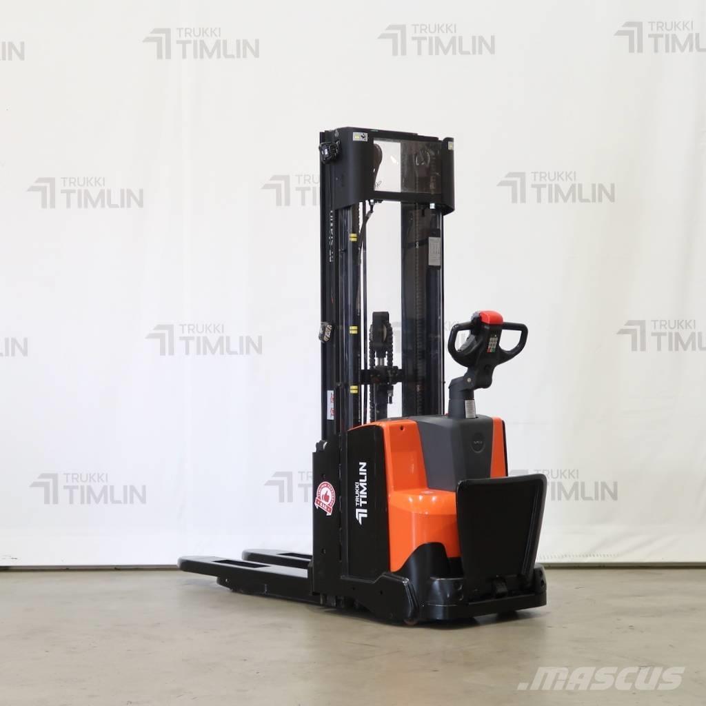 Toyota SWE120L Samopogonski ročni viličarji