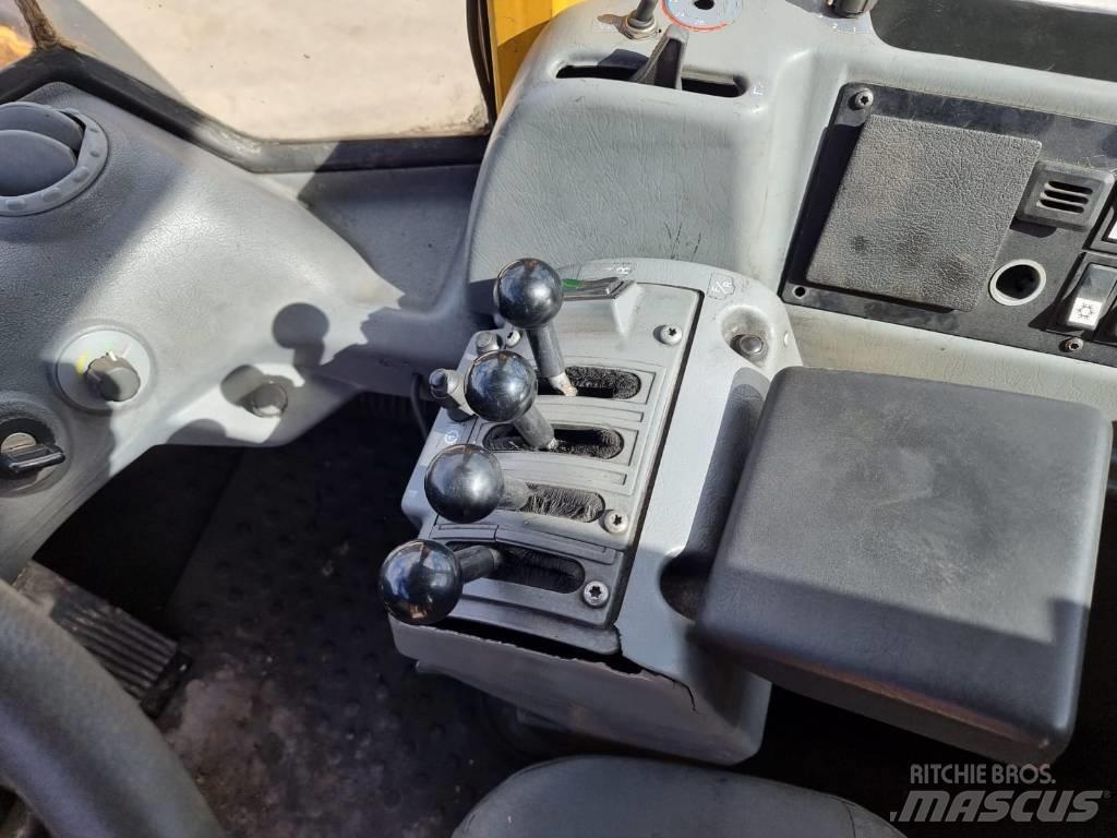 Volvo L 180 E Kolesni nakladalci