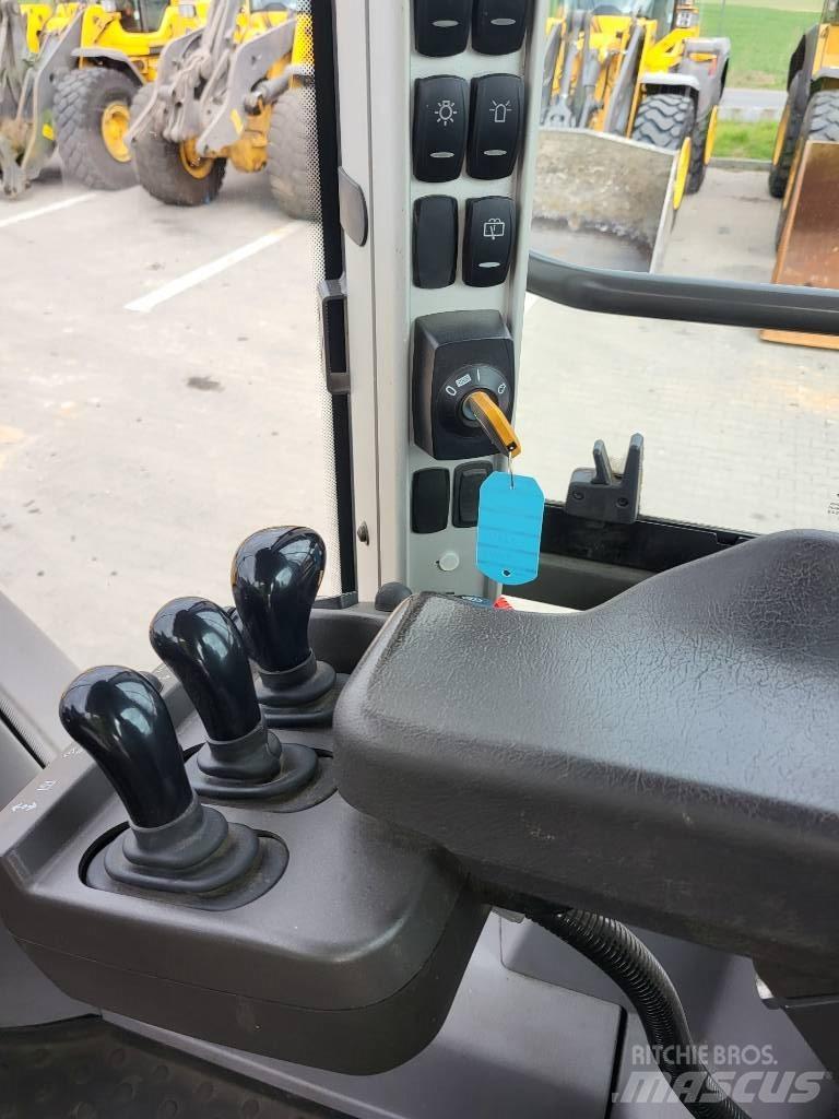 Volvo L 110 H Kolesni nakladalci