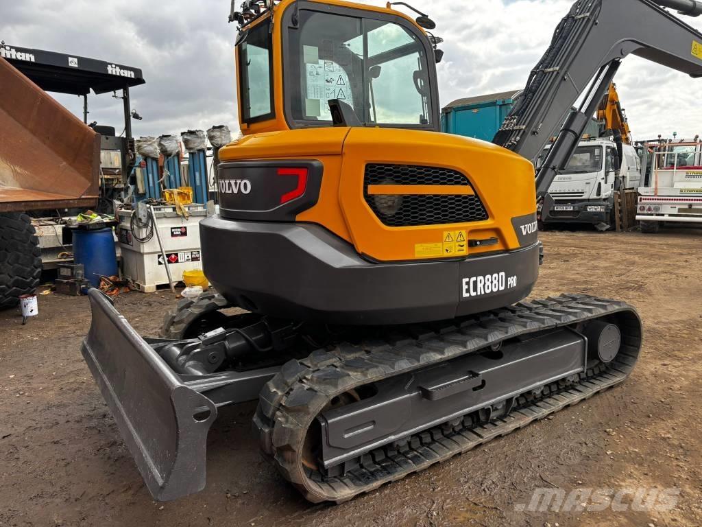 Volvo ECR 88 D Midi bagri 7t – 12t