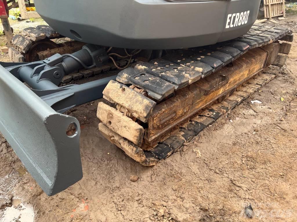 Volvo ECR 88 D Midi bagri 7t – 12t