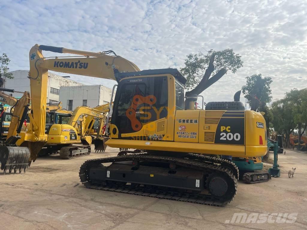 Komatsu PC 200-8 Bagri goseničarji