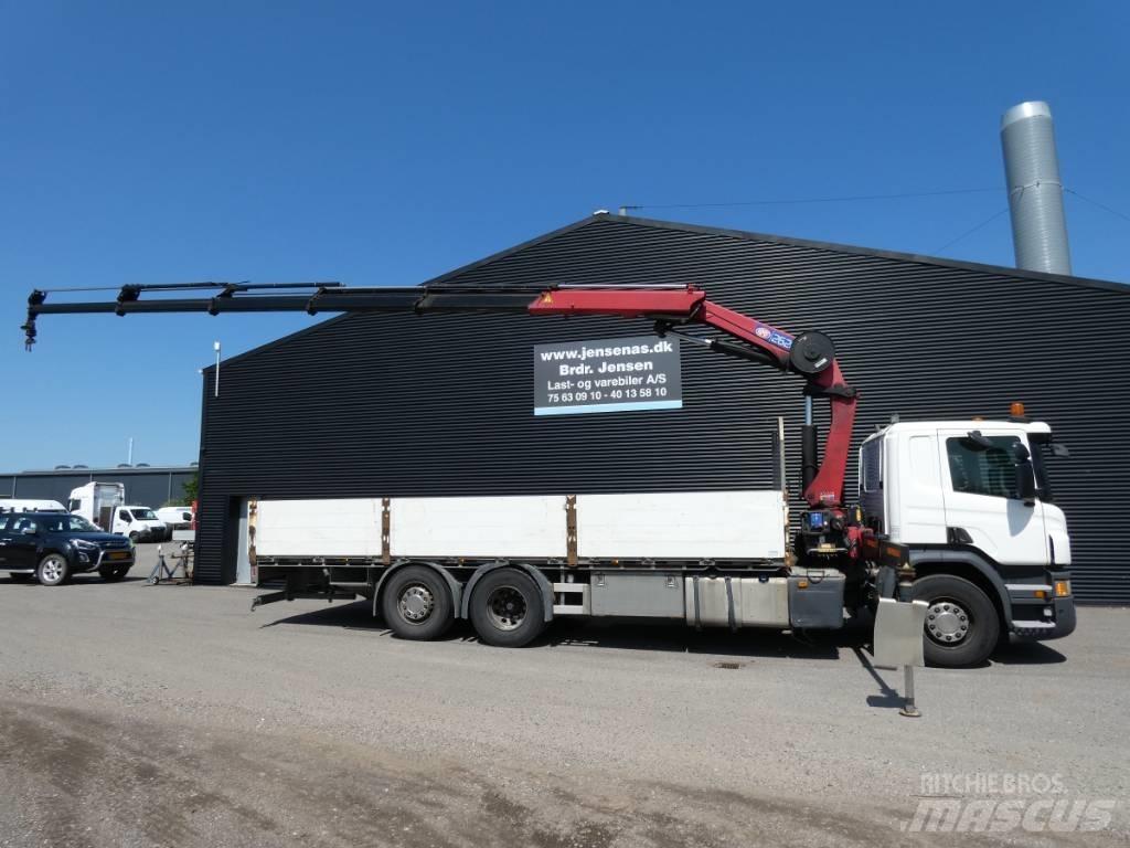 Scania P 450 Tovornjaki z žerjavom
