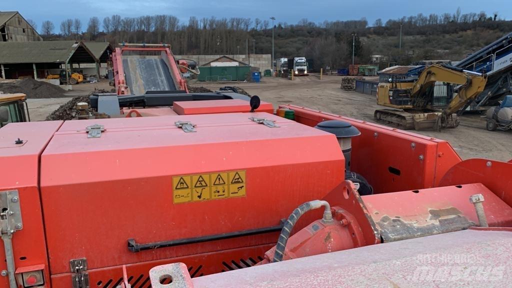 Finlay J 1170 Mobilni drobilniki