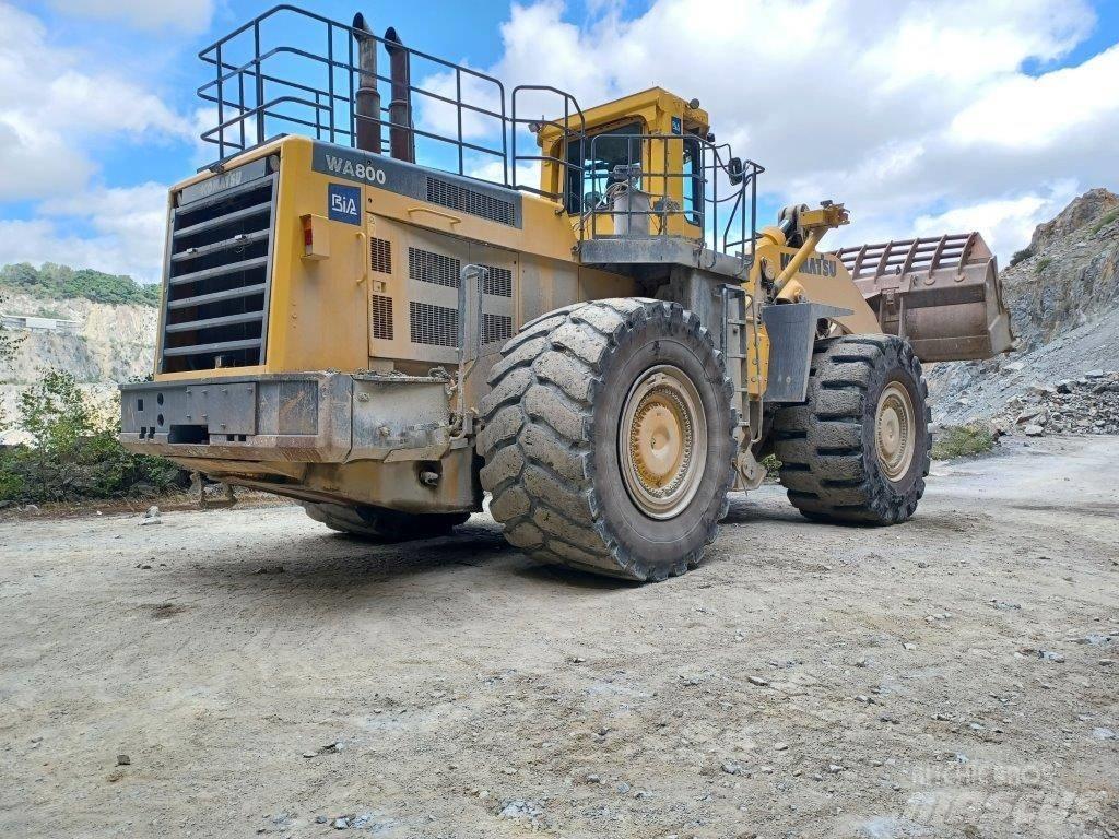 Komatsu WA800-3 Kolesni nakladalci