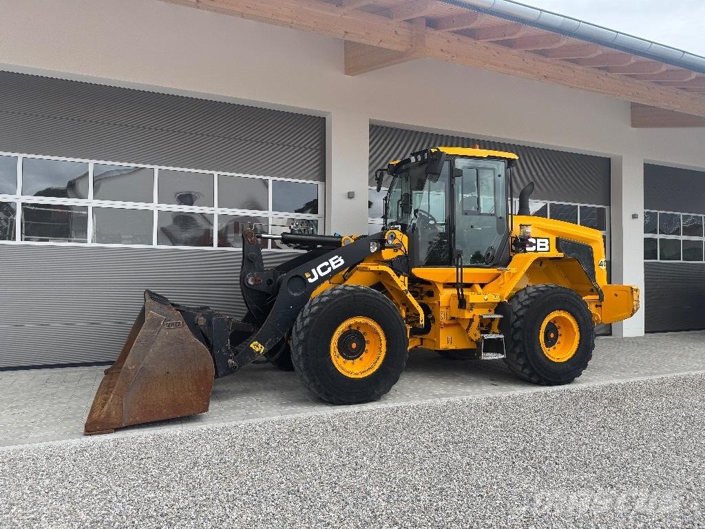 JCB 427 ZX Kolesni nakladalci