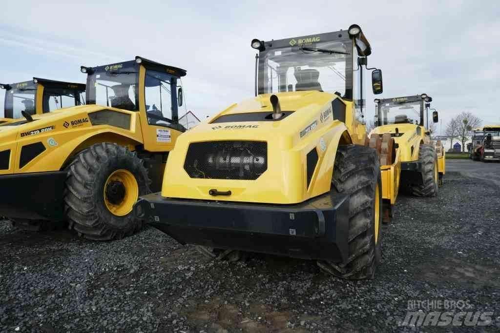 Bomag BW 213 PDH-5 Kompaktorji tal
