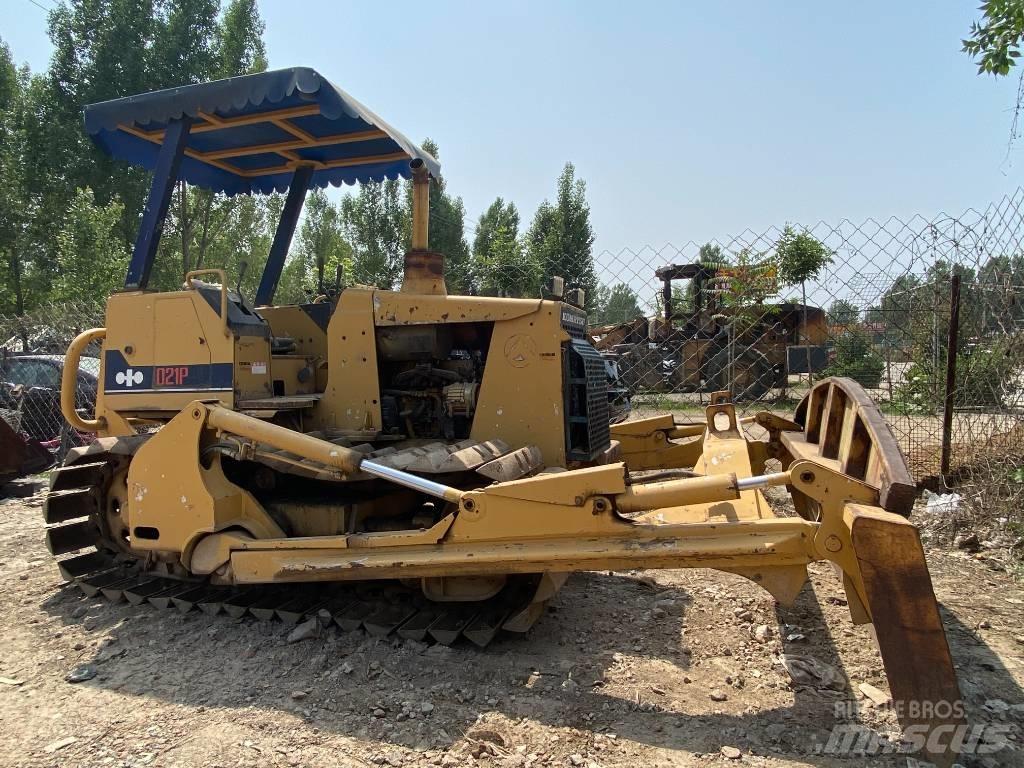 Komatsu D21P-6 Buldožerji goseničarji