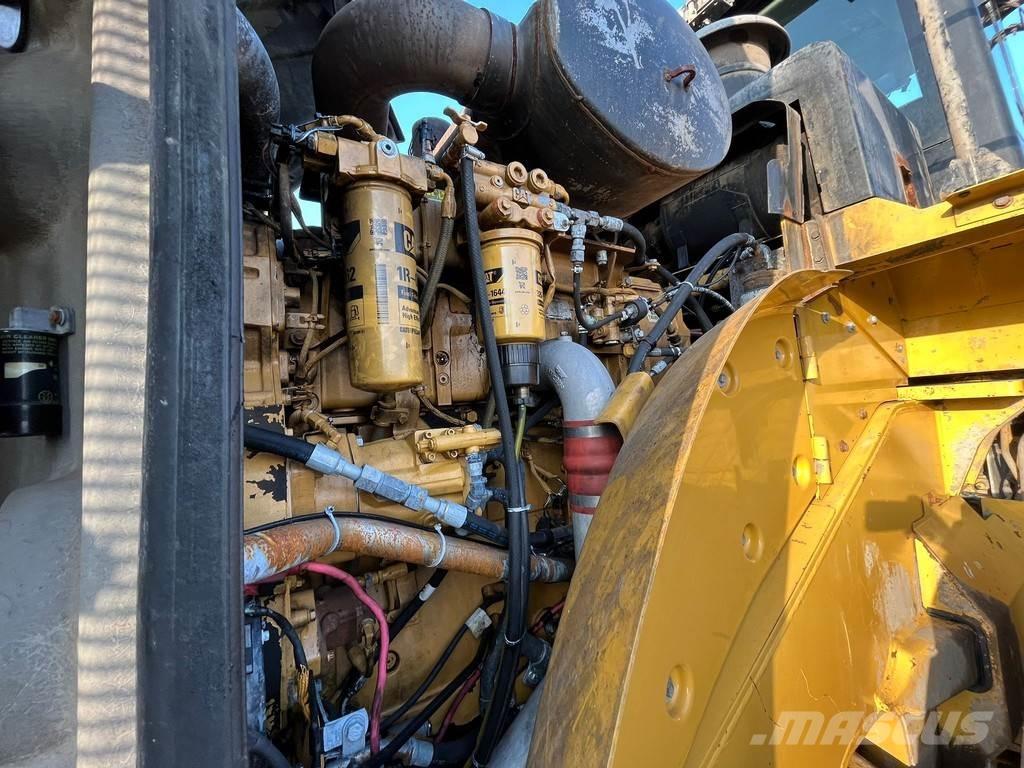 CAT 980H Kolesni nakladalci