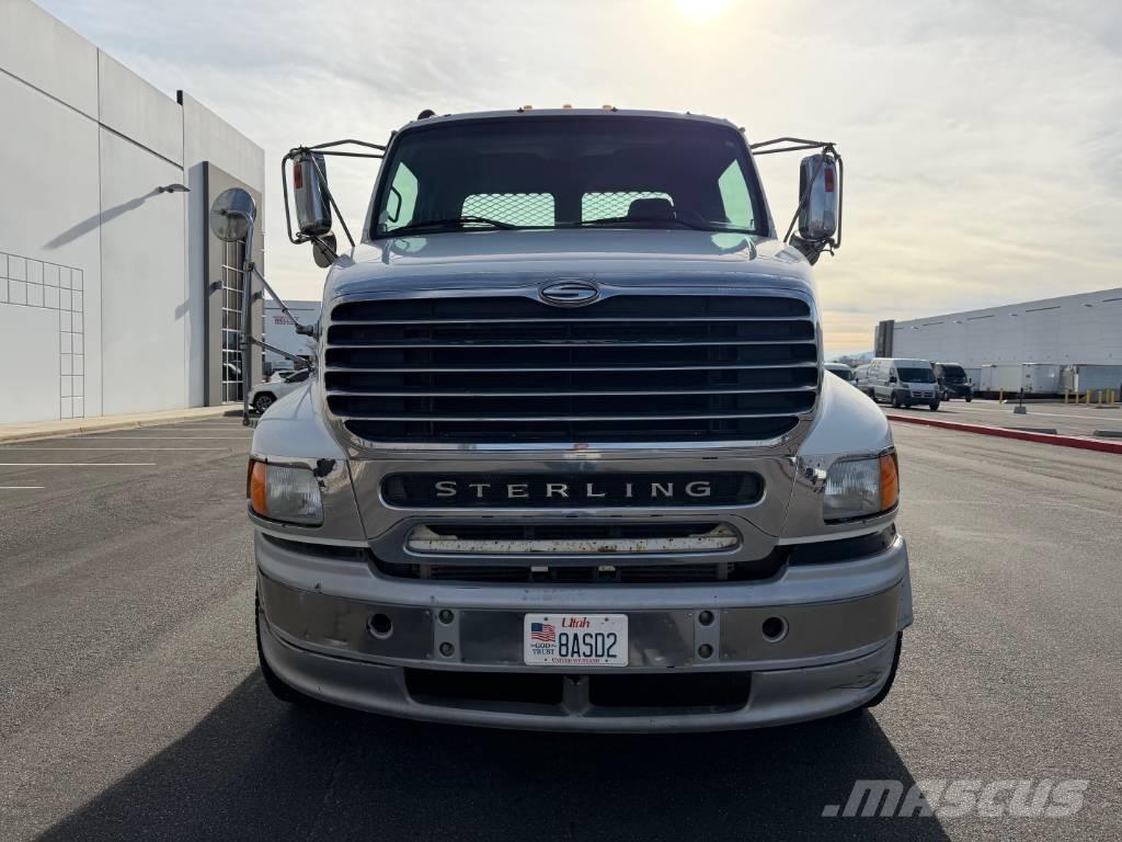 Sterling AT 9500 Razstavljivi tovornjaki z žičnimi dvigali