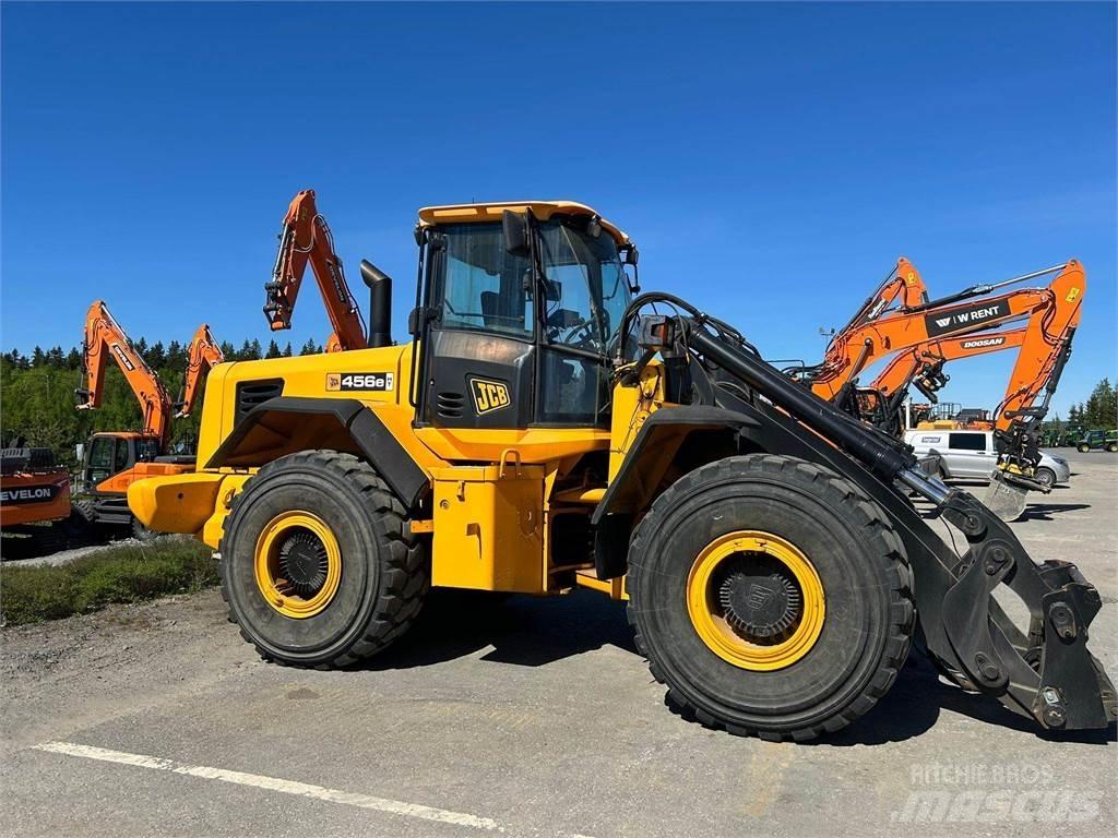 JCB 456ht Kolesni nakladalci