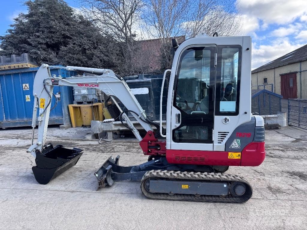 Takeuchi TB 219 Mini bagri <7t