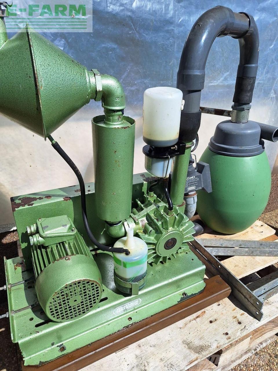 New Holland td5.85 Traktorji