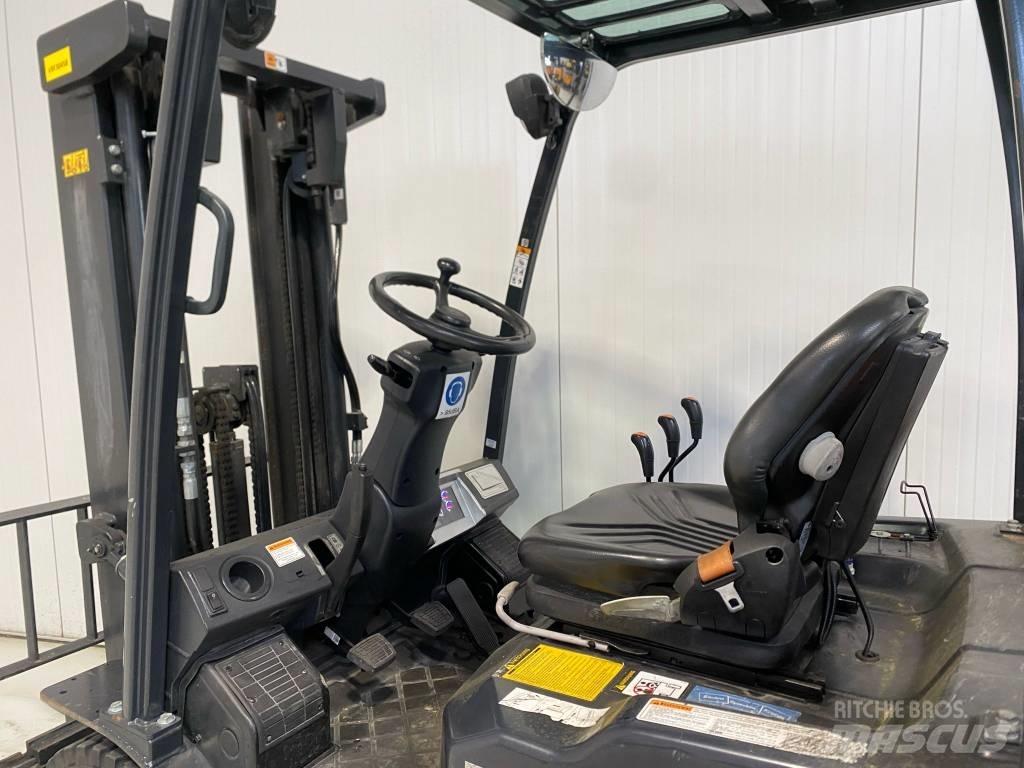 Doosan G25N-7 Plinski viličarji