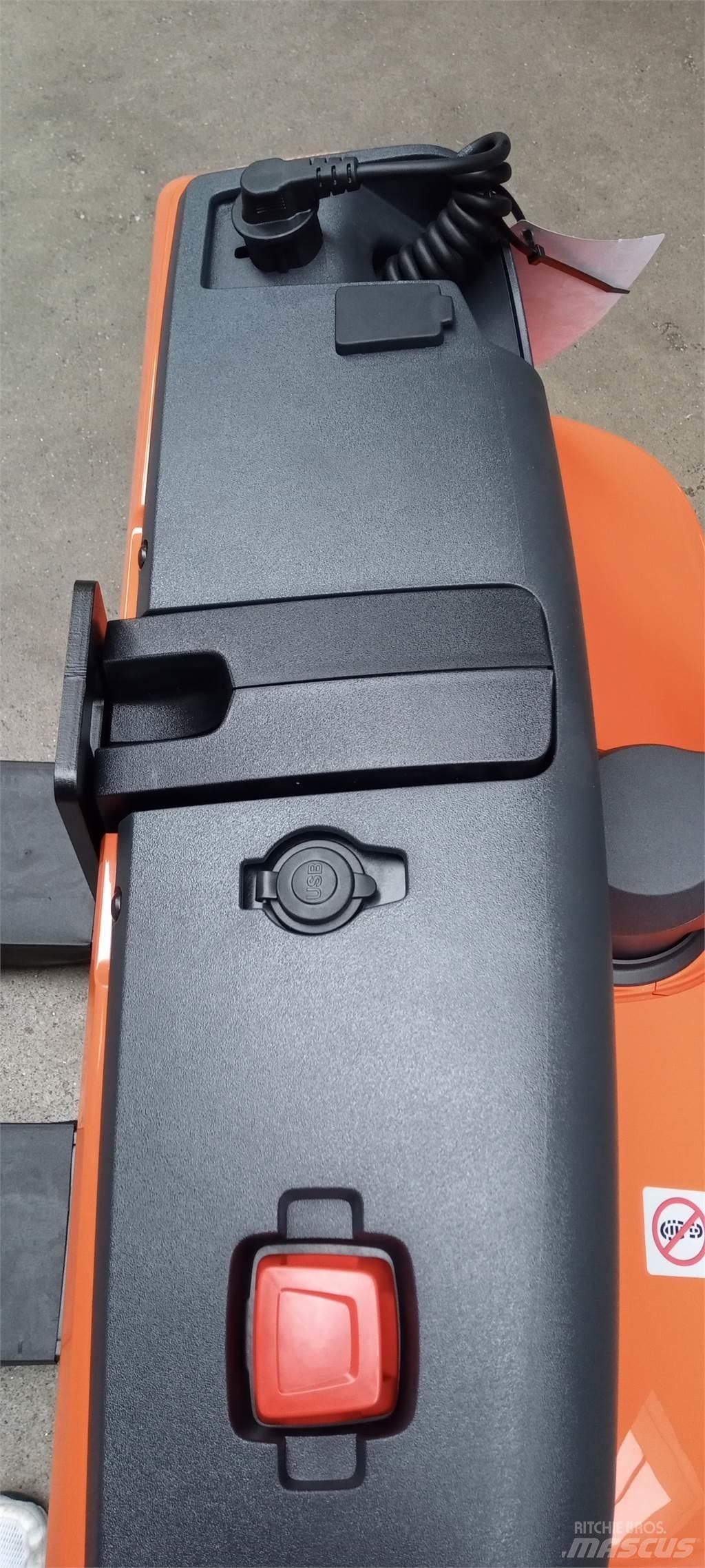 Toyota LWI 160 Električni nizko dvižni viličar