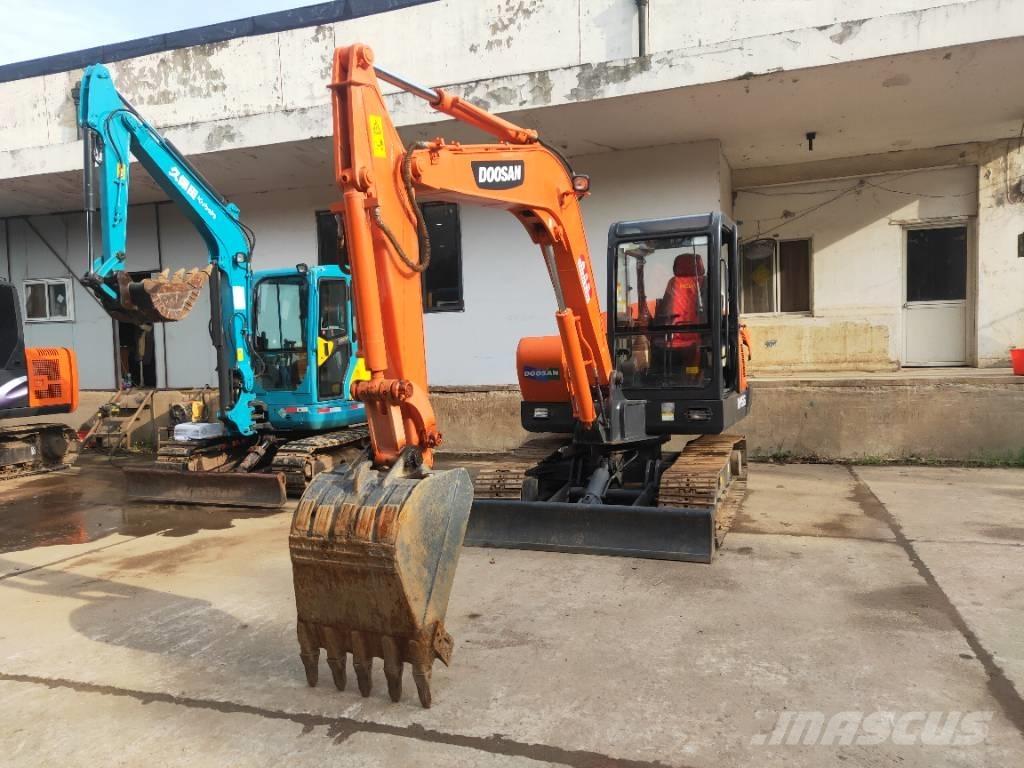 Doosan DH55 Mini bagri <7t
