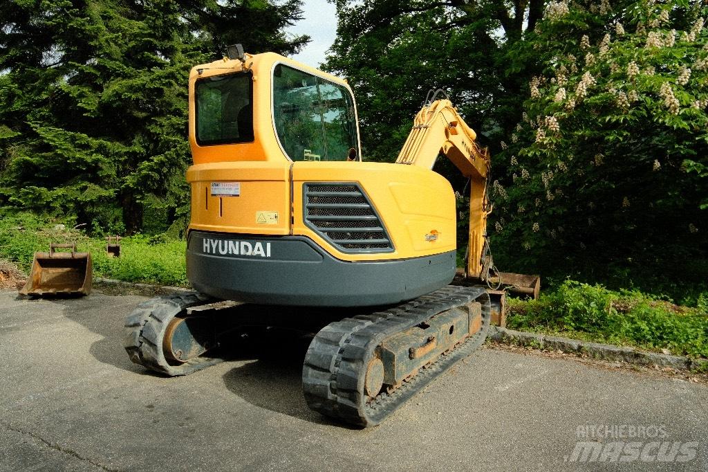 Hyundai R80CR-9 Midi bagri 7t – 12t